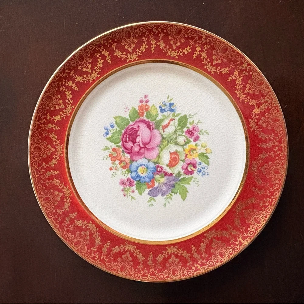 Symphony by Salem Red‎ and 23 Carat Gold Floral Bread / Appetizer Plates Set of4
